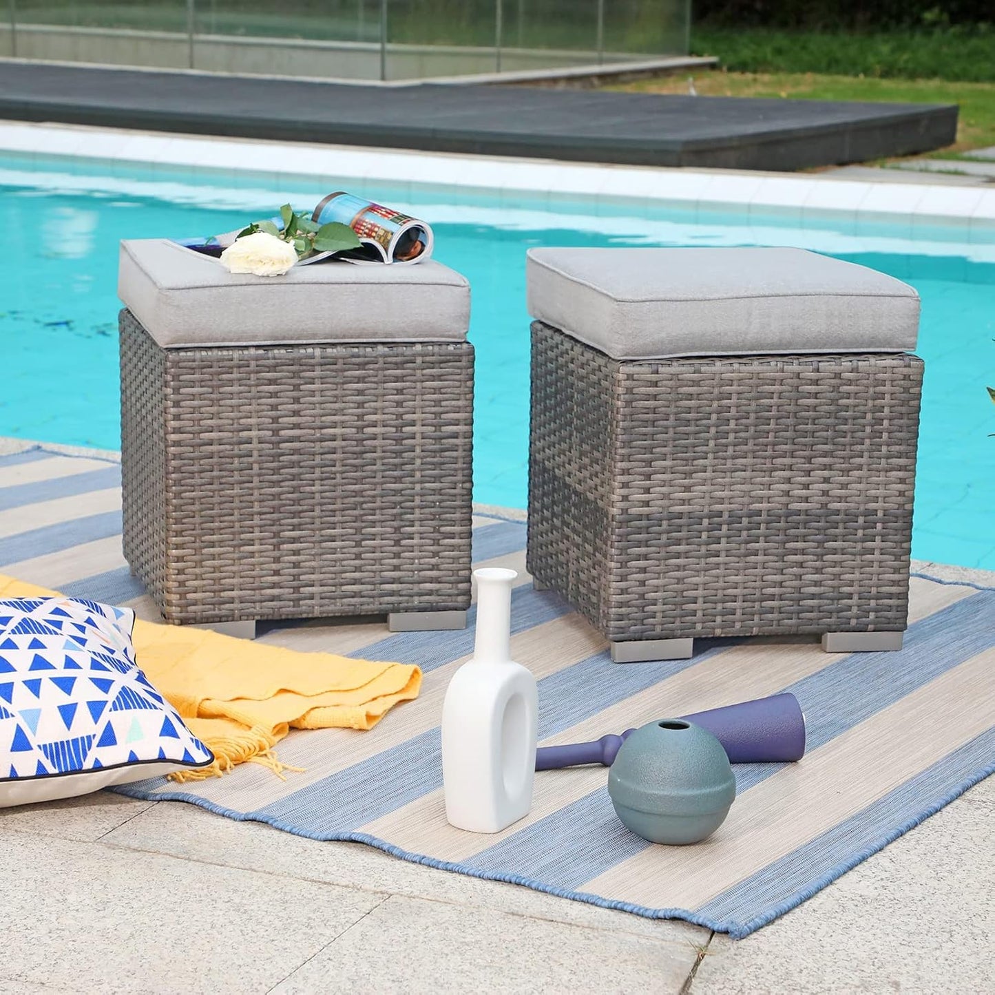 2 Pieces Assembled Outdoor Patio Ottoman, Indoor Outdoor All-Weather Grey Wicker Rattan Outdoor Footstool Footrest Seat with Light Grey Cushions, No Assembly Required